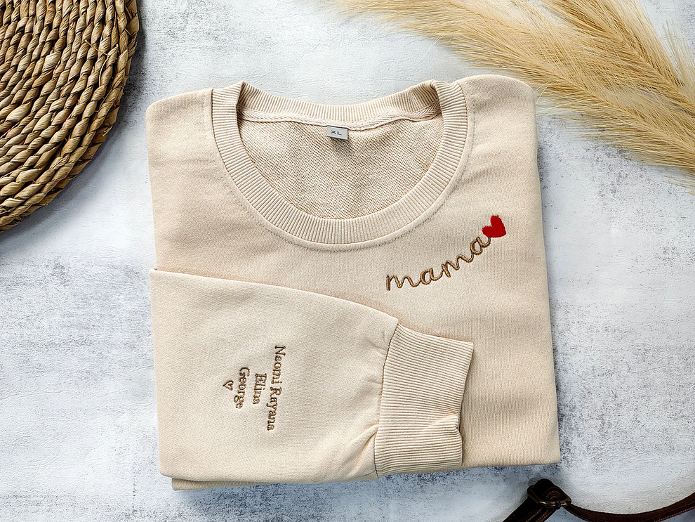 カスタムママ刺繍スウェットシャツ、子供の名前入りカスタムママクルーネック