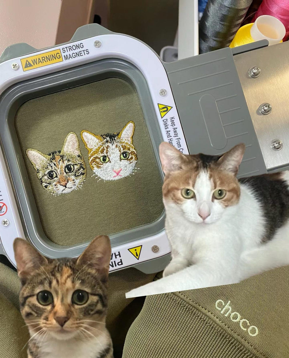 カスタム犬の肖像画刺繍スウェットシャツ、カスタムペットパーカー、ペットの顔が刺繍されたパーソナライズされたペットスウェットシャツ