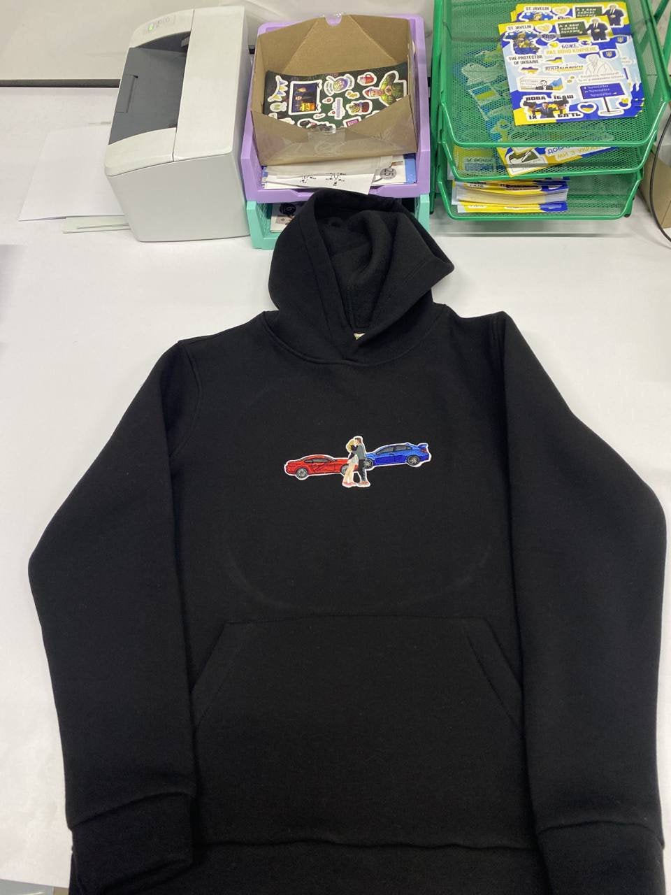 カスタムカーパーカー、刺繍入りカースウェットシャツ、男性用パーソナライズカースウェットシャツ、クラシックカー刺繍パーカー