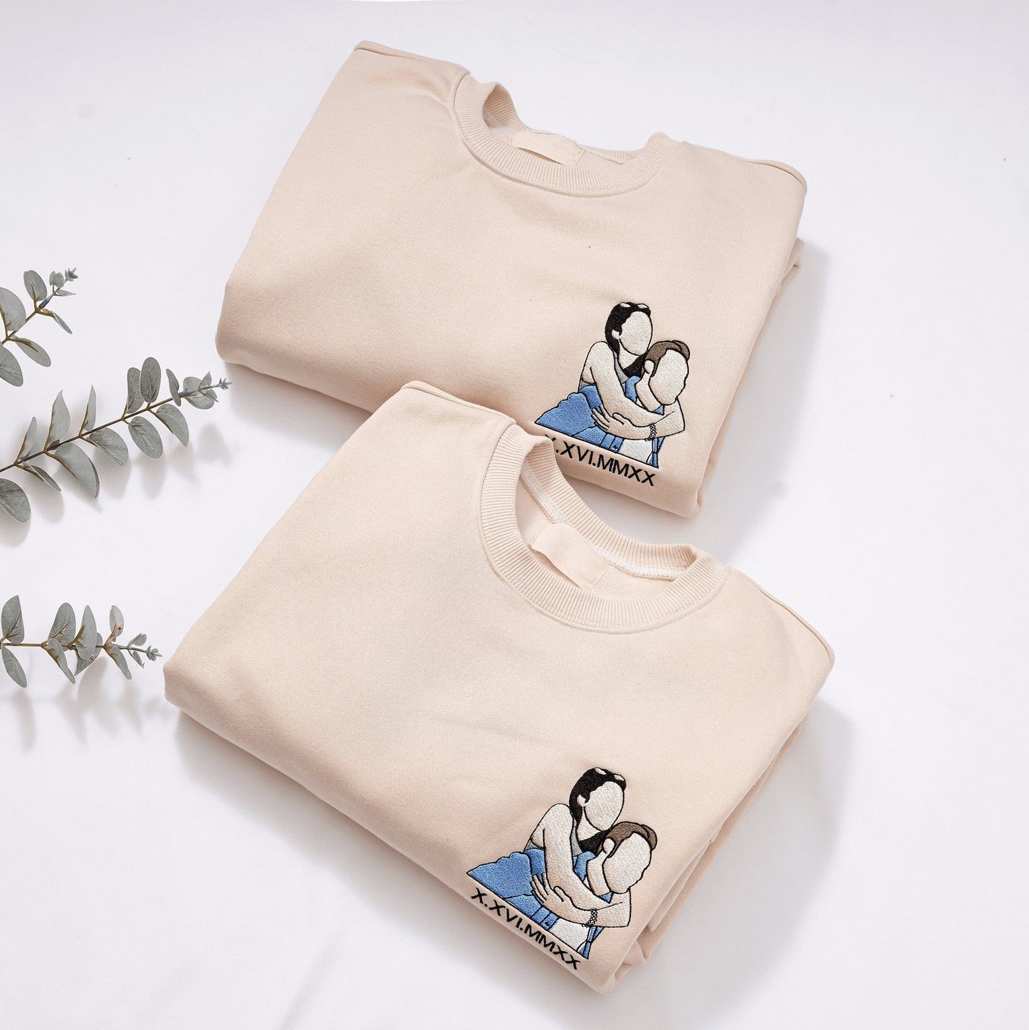 カスタム刺繍スウェットシャツ、カップル向けのパーソナライズギフト、アウトライン写真パーカー、ユニセックスパーカー