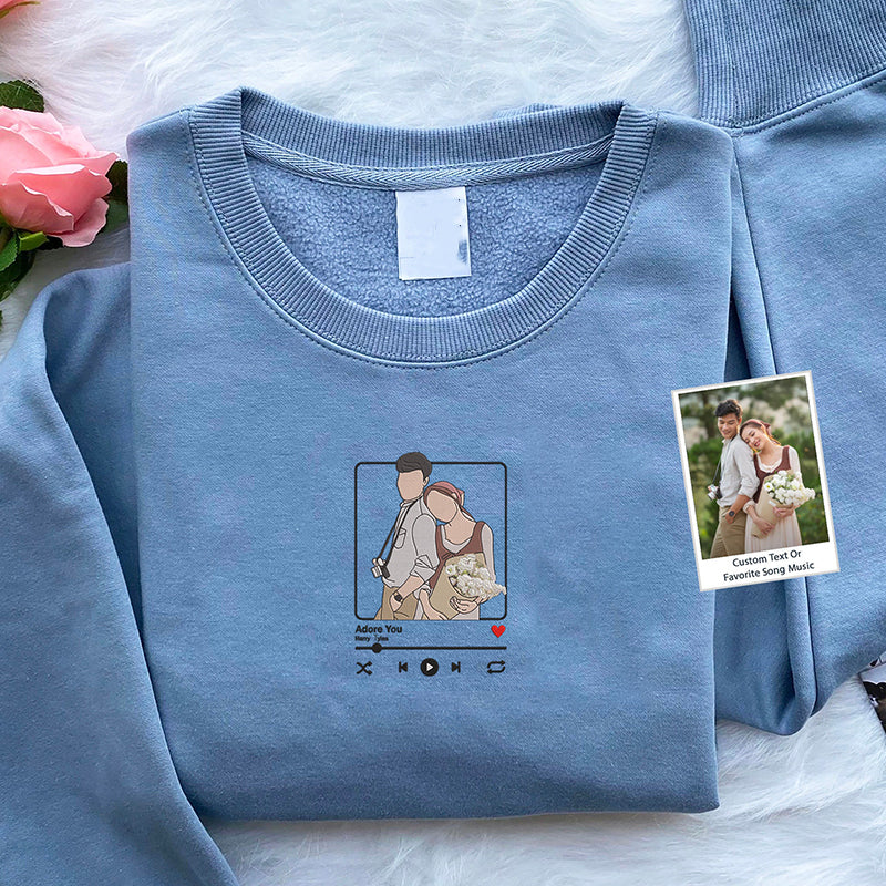 カスタム刺繍スウェットシャツ、カップル向けのパーソナライズギフト、アウトライン写真パーカー、ユニセックスパーカー