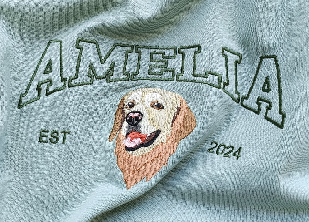 あなたの写真からカスタム刺繍されたヴァーシティペットスウェットシャツ、犬の名前入りパーカー、犬の飼い主へのギフト
