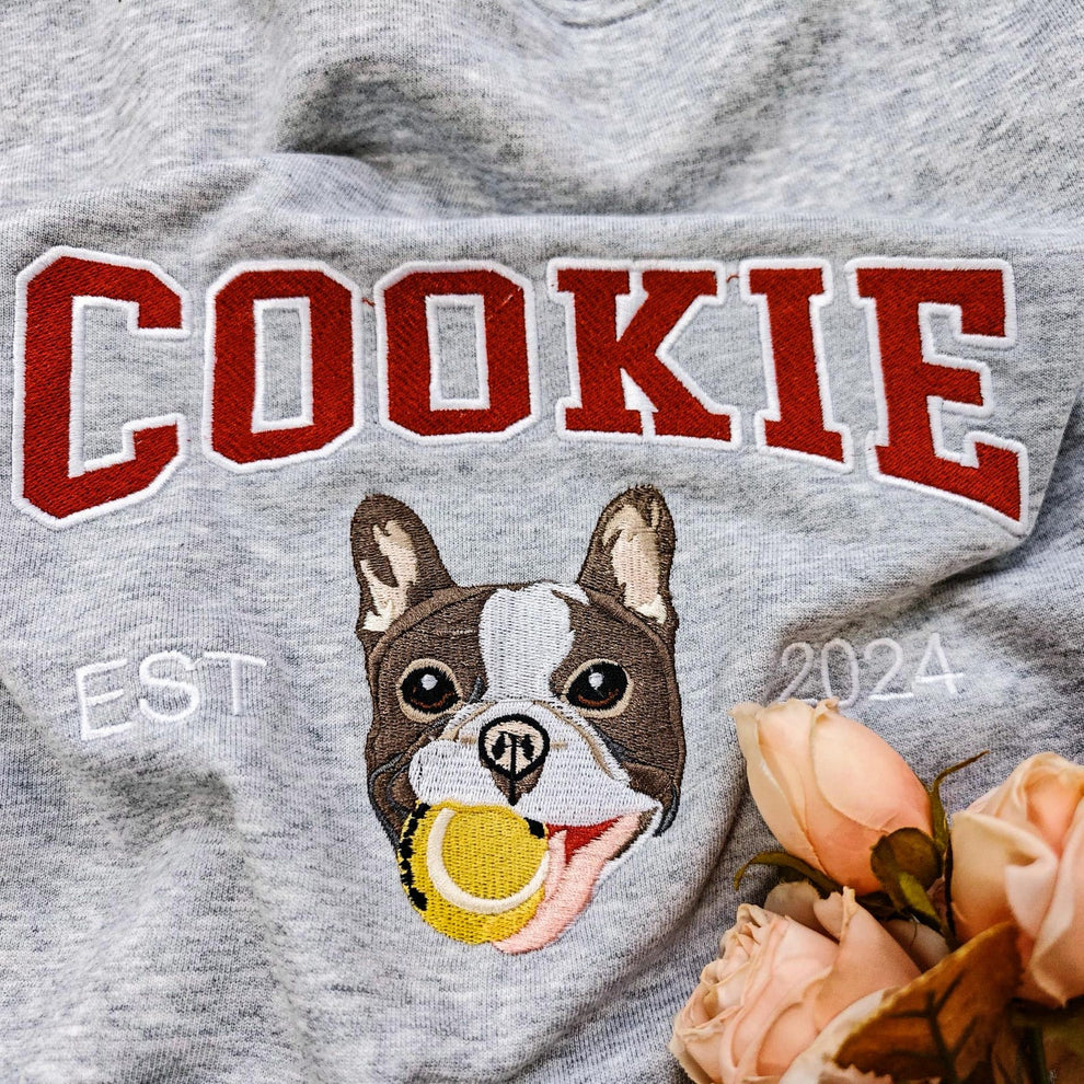 あなたの写真からカスタム刺繍されたヴァーシティペットスウェットシャツ、犬の名前入りパーカー、犬の飼い主へのギフト