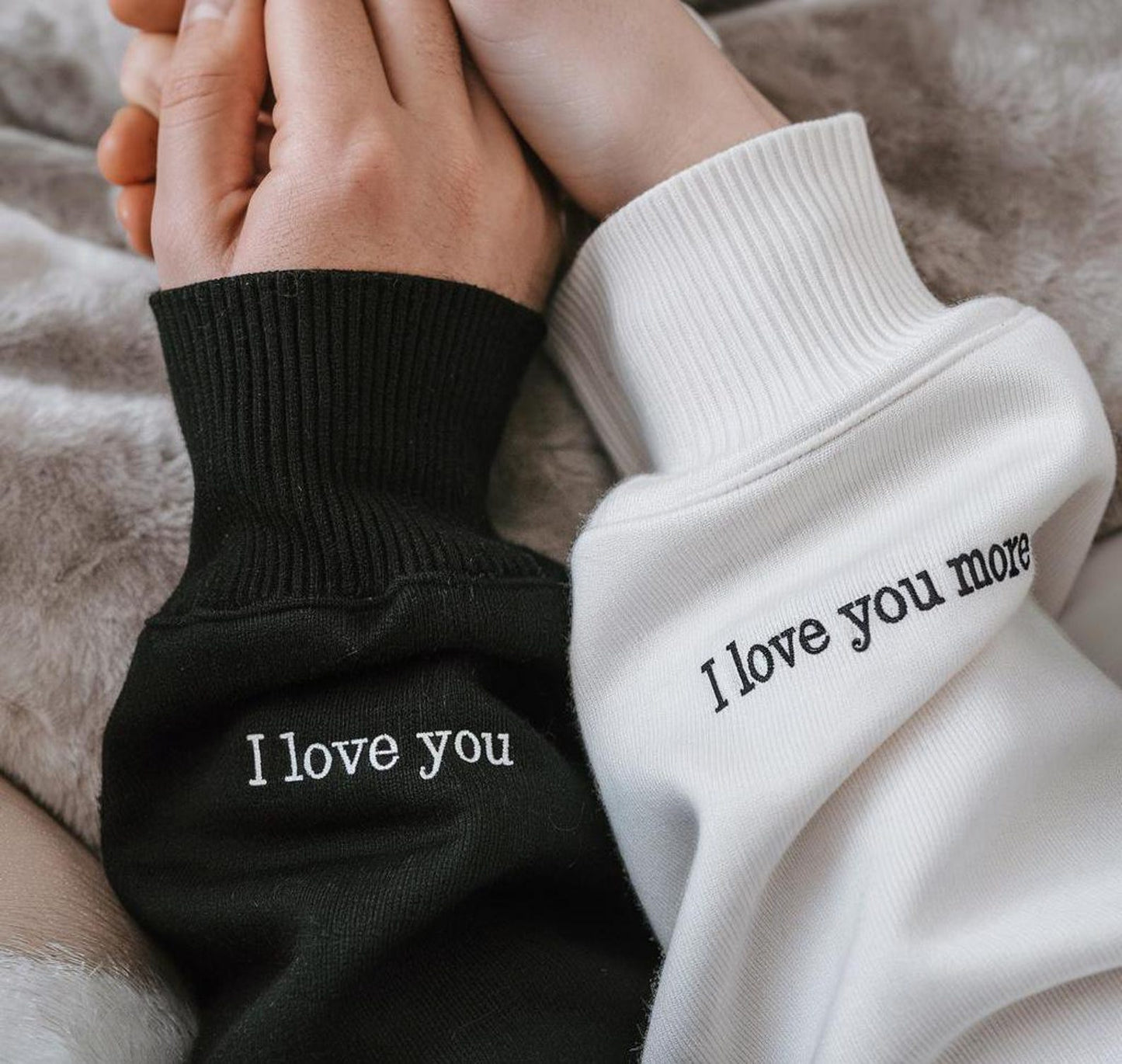 カスタム刺繍パーカーまたはスウェットシャツクルーネック、カップルギフト記念日gf/bf lgbtq誕生日結婚祝いお揃いパーカー、彼女へのギフト