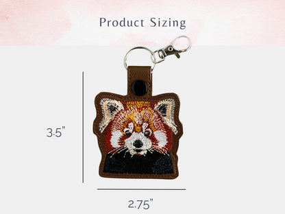 かわいいレッサーパンダの刺繍入りキーホルダー | キーホルダーまたはバッグチャーム | パンダ好きへのギフト
